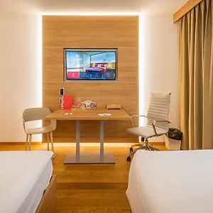 Lorentes Apartment